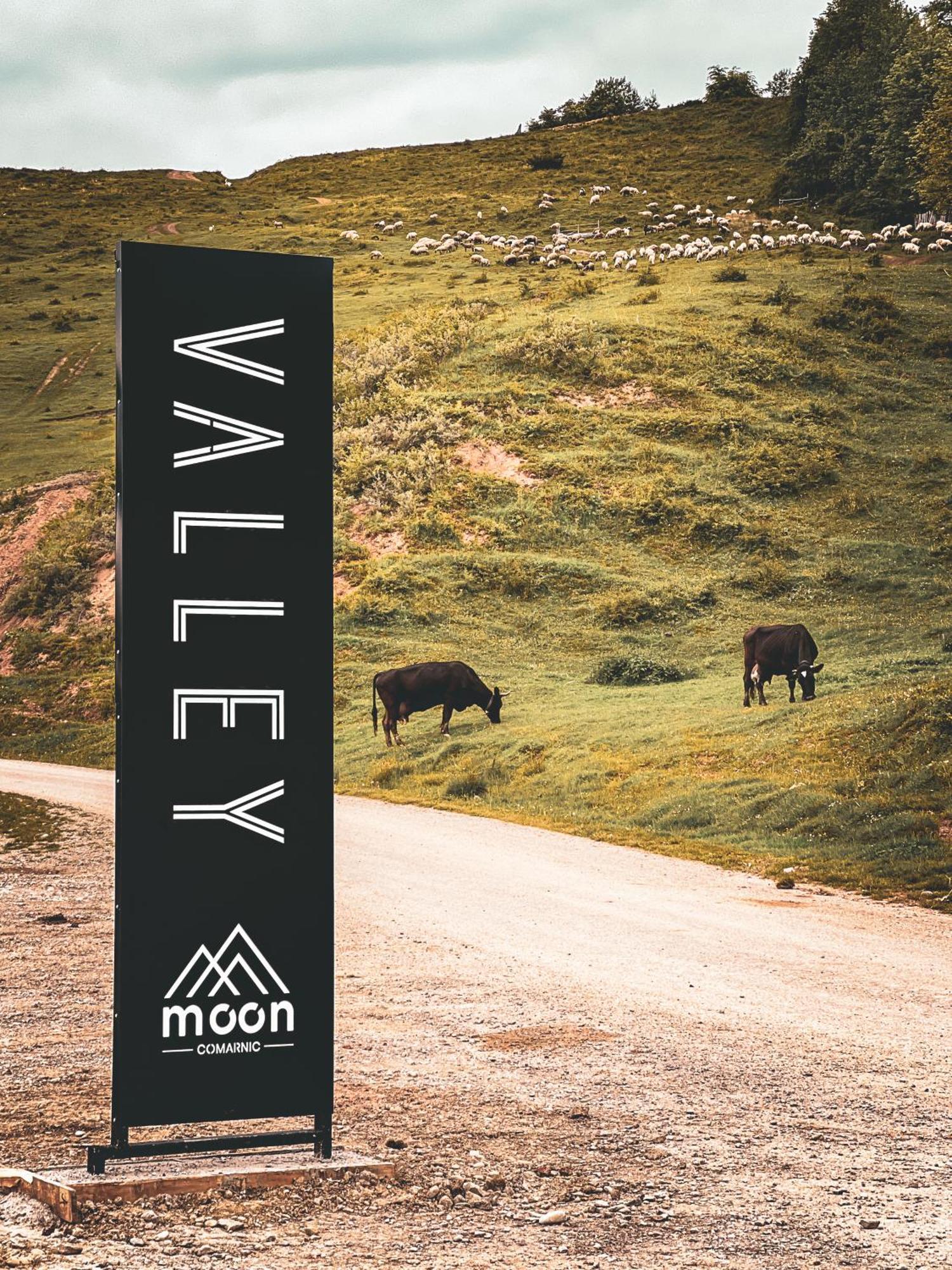Moon Valley Comarnic Bagian luar foto